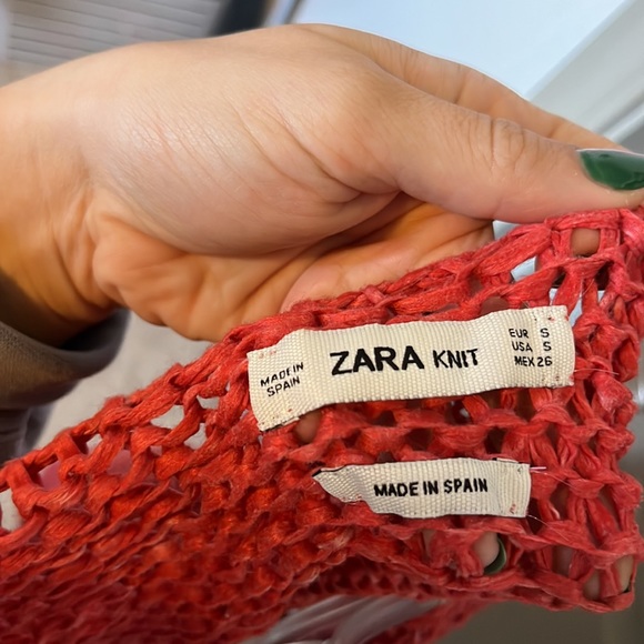Barely worn Zara knit top! - Picture 4 of 4